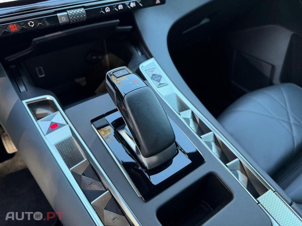 DS DS7 Crossback E-Tense Performance Line EAT8