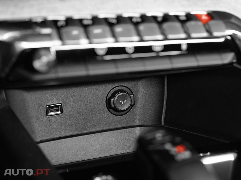 Peugeot 3008 1.6 Hybrid GT e-EAT8