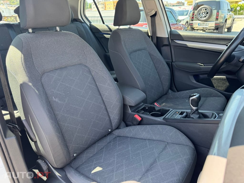 Volkswagen Golf 2.0 TDI Conceptline