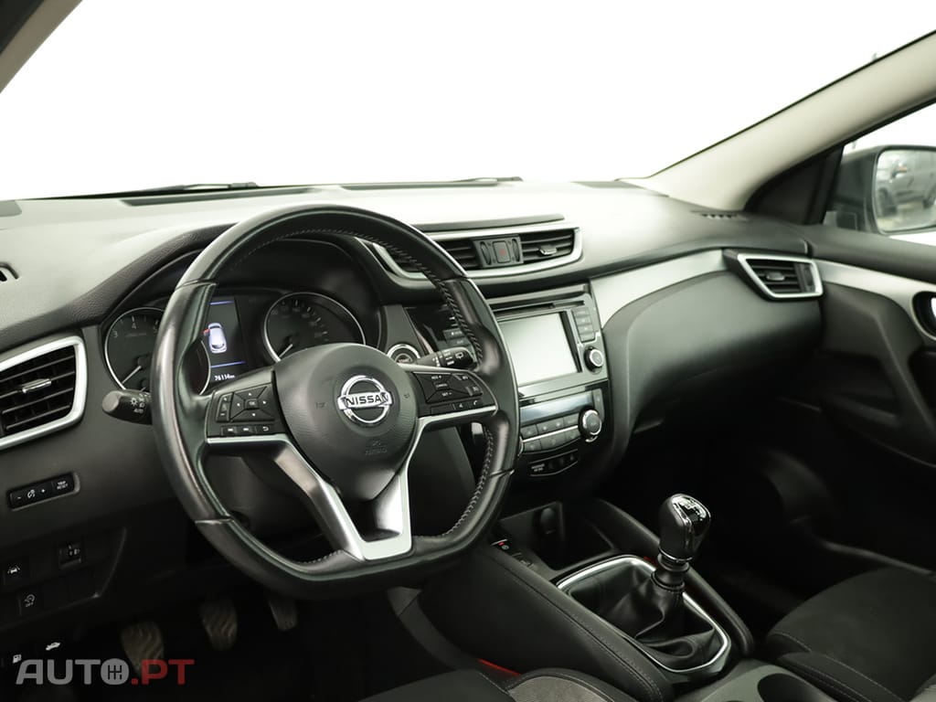 Nissan Qashqai Qashqai 1.3 DIG-T N-Connecta J18