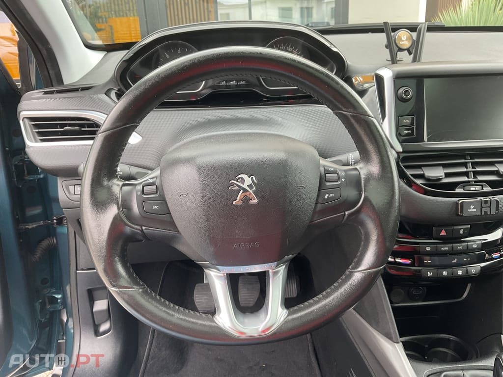 Peugeot 2008 1.6 BlueHDi Allure