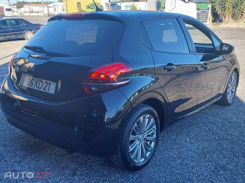Peugeot 208 1.2 PureTech Allure