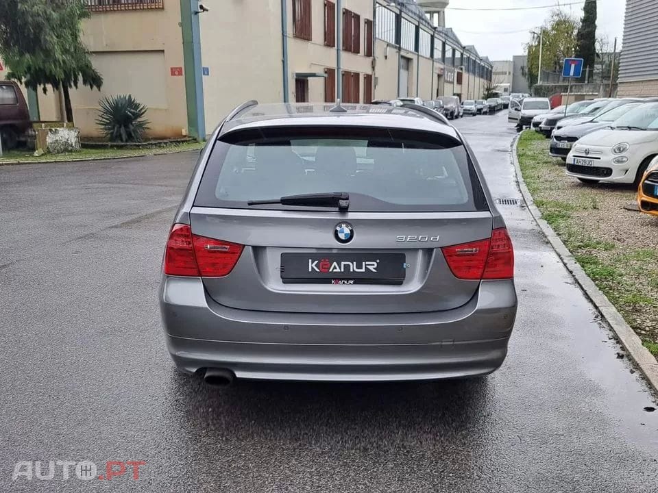 BMW 320 d Touring LifeStyle Auto