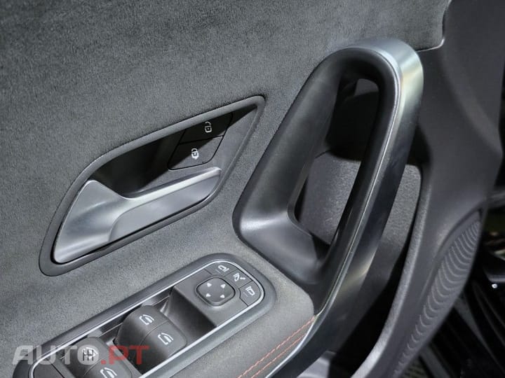 Mercedes-Benz A 180 7G-DCT AMG Line