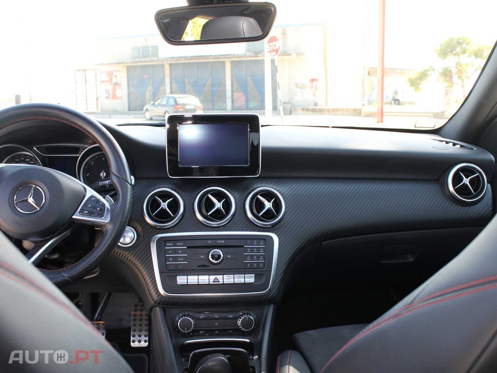 Mercedes-Benz A 200 A200d AMG