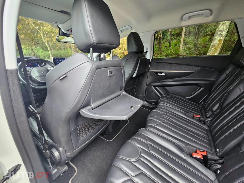 Peugeot 5008 1.5 BlueHDi Allure Pack EAT8