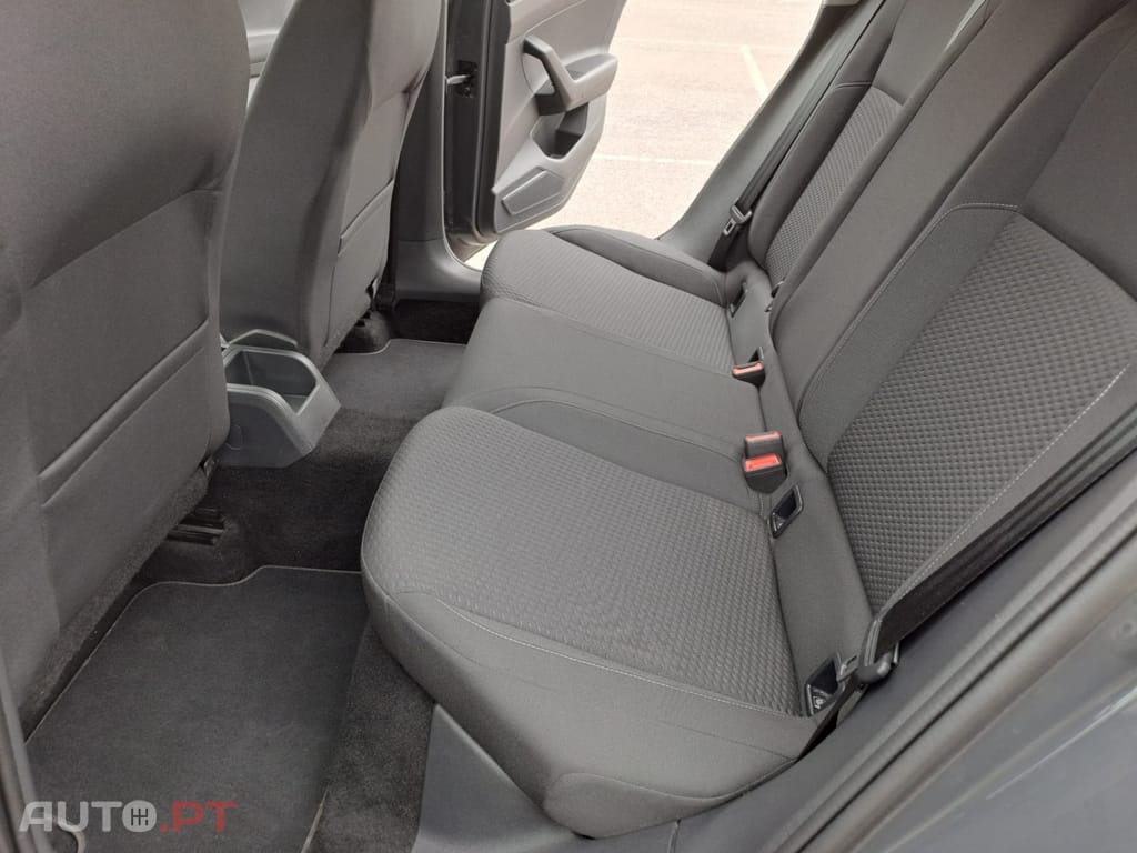Volkswagen Polo 1.0 Confortline