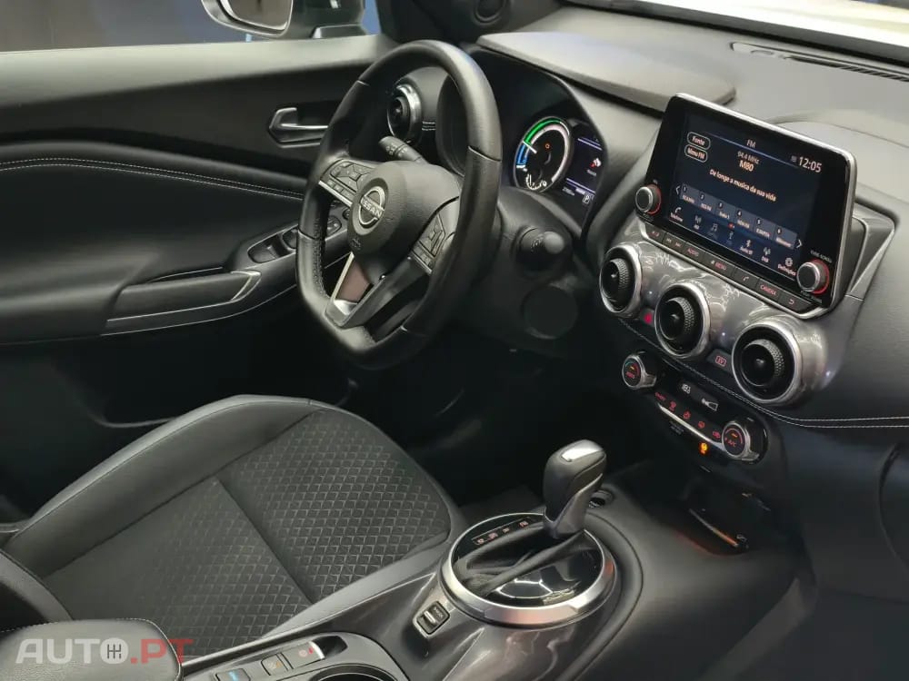 Nissan Juke 1.6 Hybrid N-Design Black