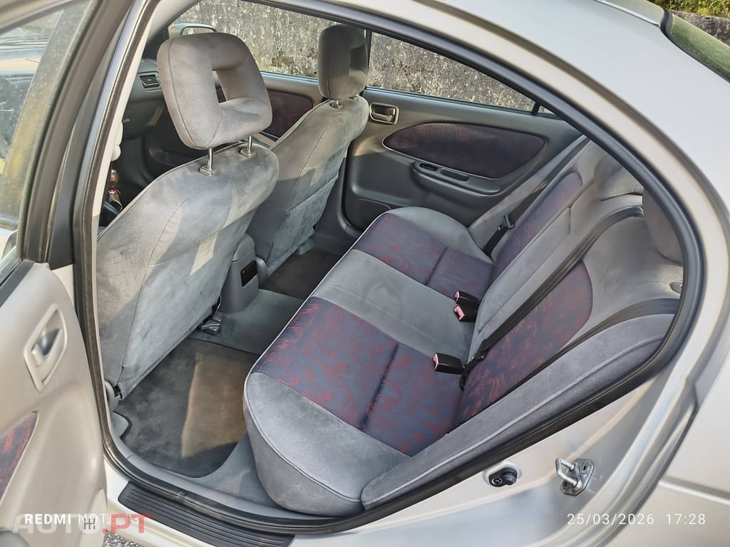 Toyota Avensis S/D 1.6 Executive
