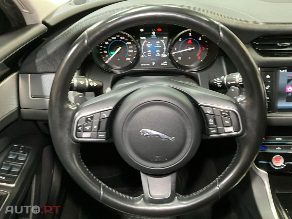 Jaguar XF 2.0 D Pure Aut.