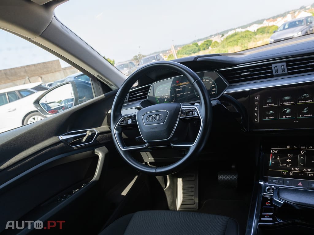 Audi Q8 E-Tron 55 quattro Advanced