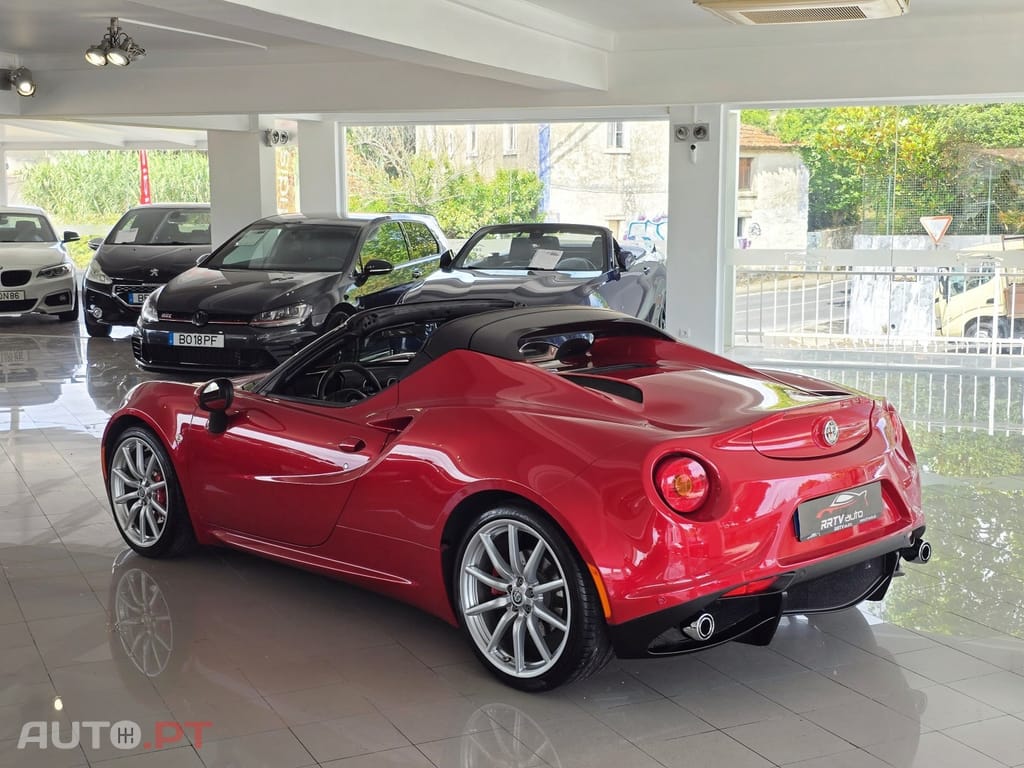 Alfa Romeo 4C Spider 1750 TBi