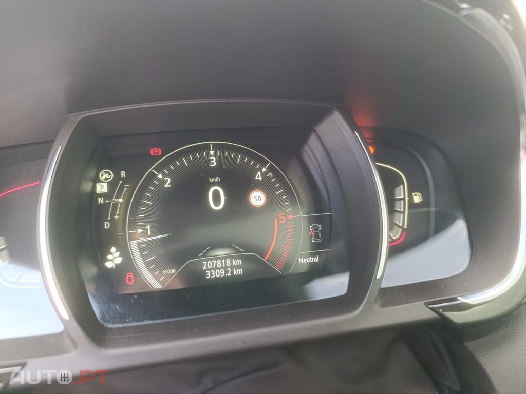 Renault Espace Initial Paris