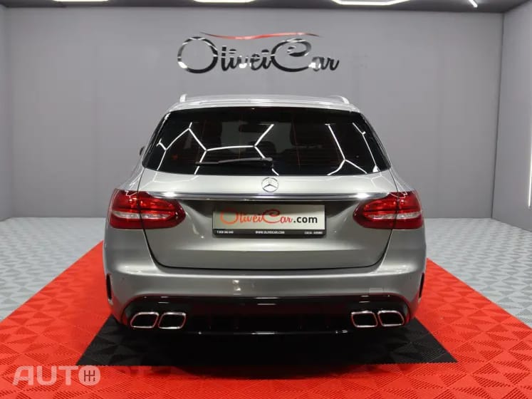 Mercedes-Benz C 300 BlueTEC Hybrid AMG Line