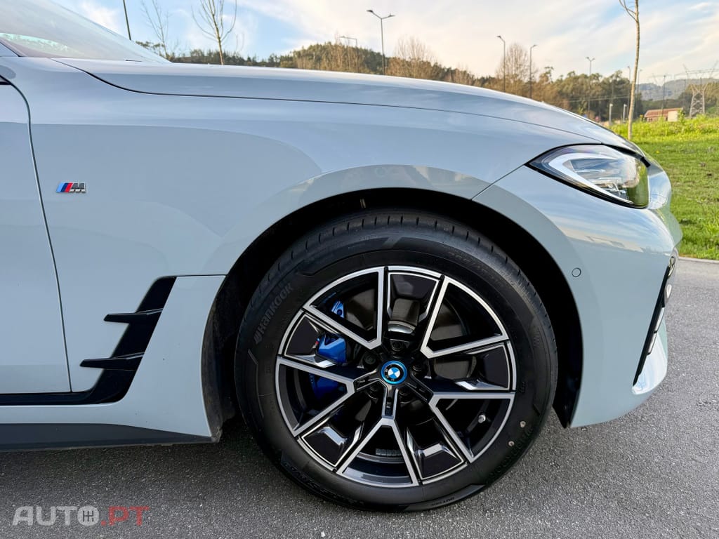 BMW i4 eDrive40 Pack Desportivo M
