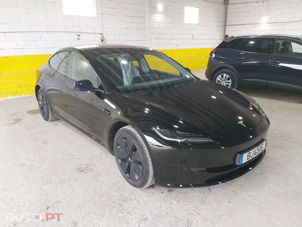 Tesla Model 3 Tração Traseira Premium