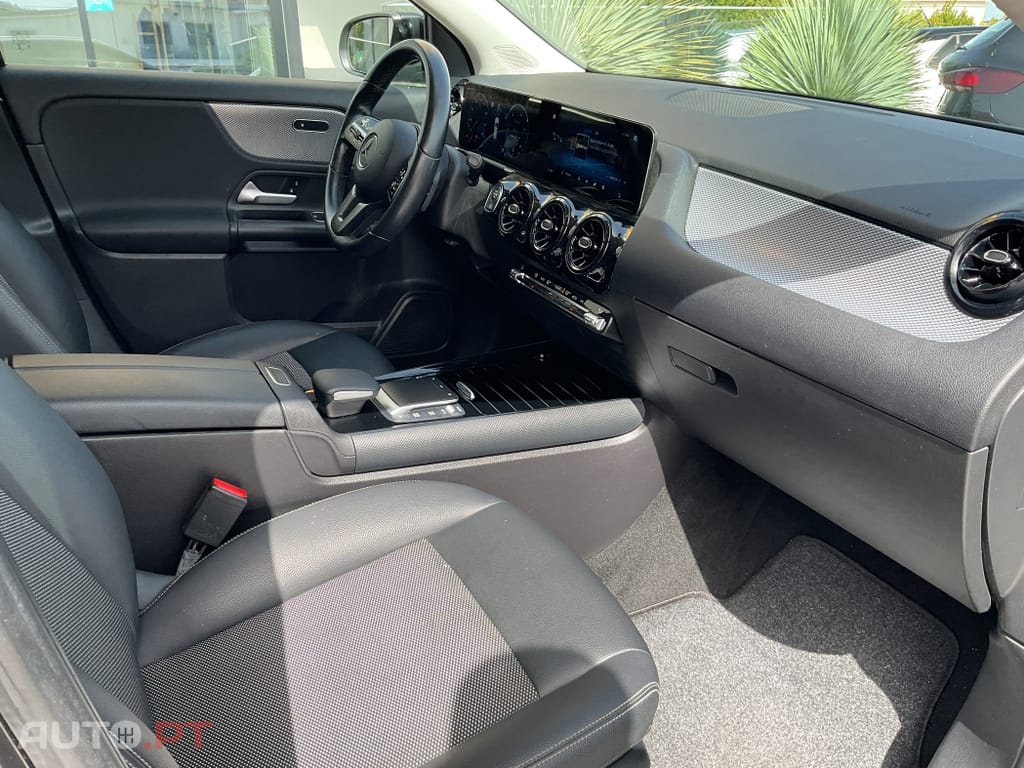 Mercedes-Benz GLA 200 d
