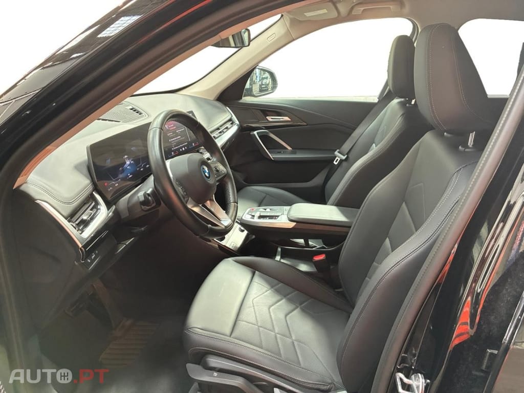 BMW iX1 eDrive20 xLine