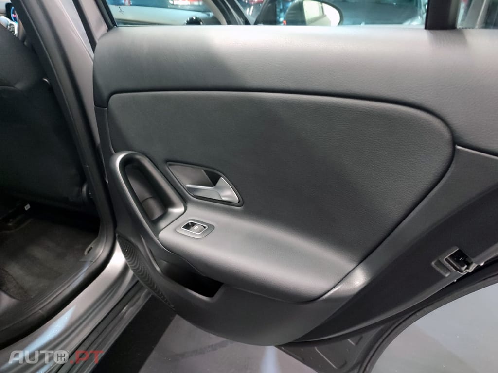 Mercedes-Benz A 180 Business Solution