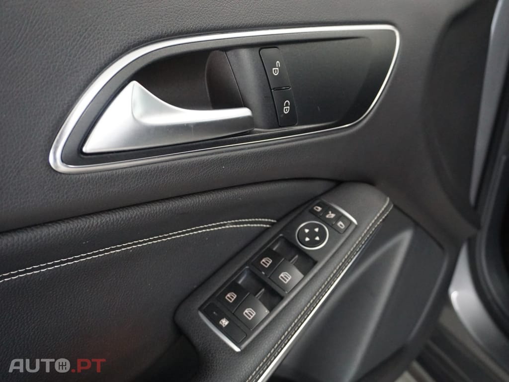 Mercedes-Benz A 180 (BlueEFFICIENCY) AMG Sport