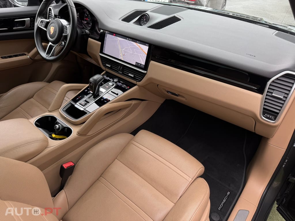 Porsche Cayenne Standard