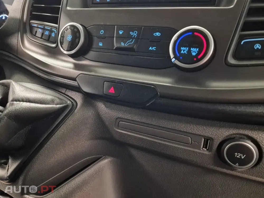 Ford Transit Custom 310L1 2.0 TDCi H1-Tecto Baixo Trend
