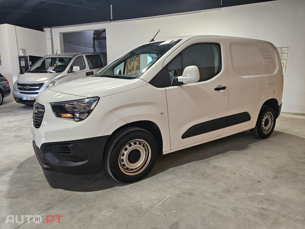 Opel Combo E