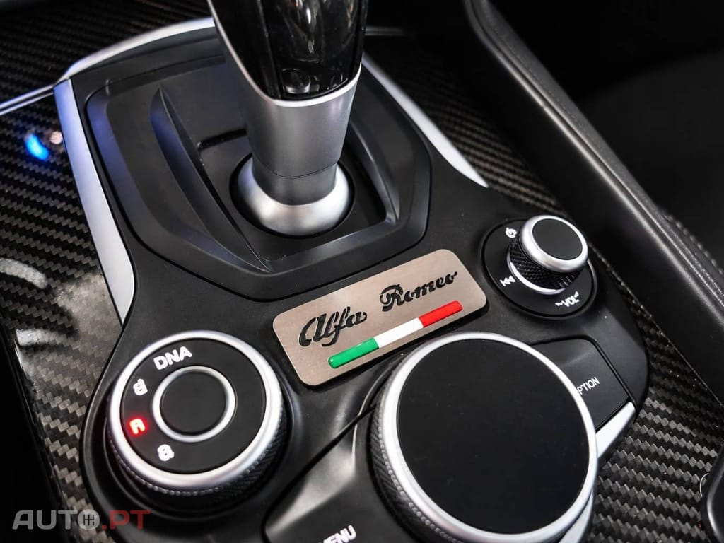 Alfa Romeo Giulia 2.9 Bi-Turbo Quadrifoglio AT8
