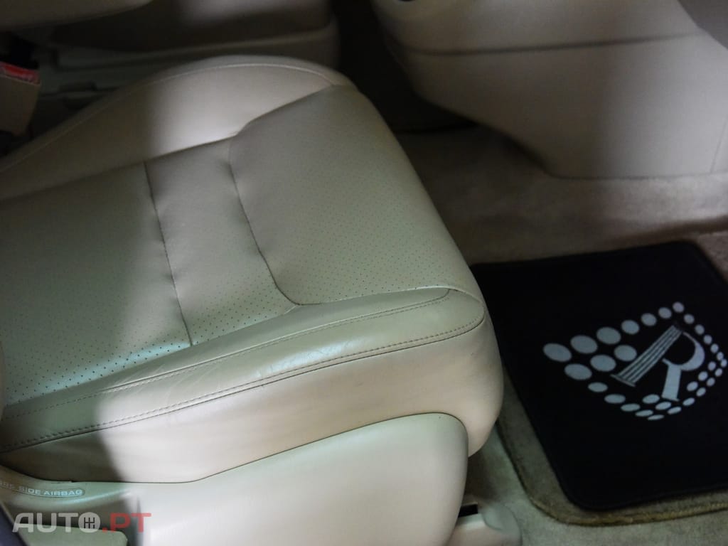 Toyota Highlander LIMITED 3.0 V6 4WD AUTOMATIC