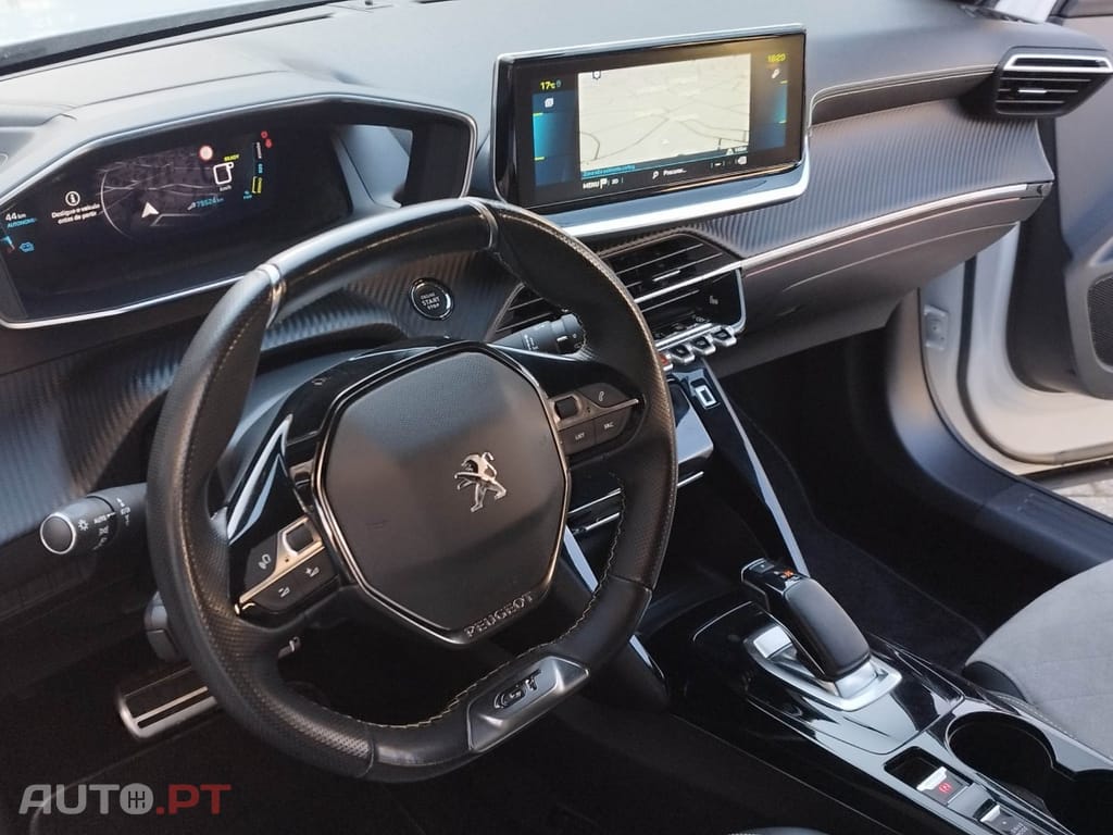 Peugeot E-2008 50 kWh GT