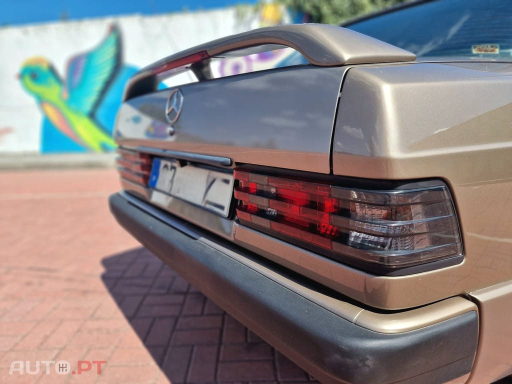 Mercedes-Benz 190 190 D 2.0