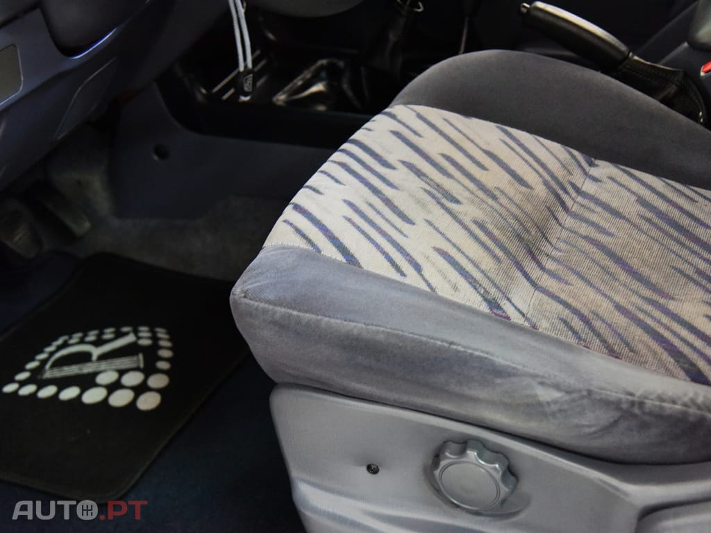 Toyota Land Cruiser 3.0 TD Pack 2