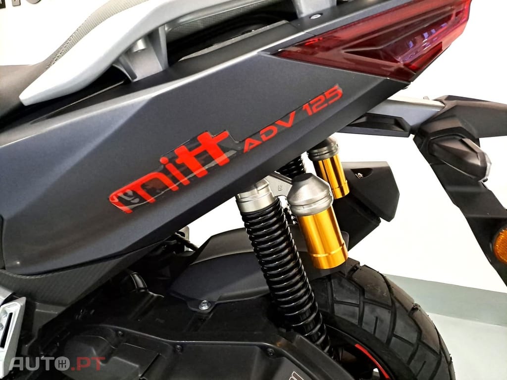 Mitt 125 ADV