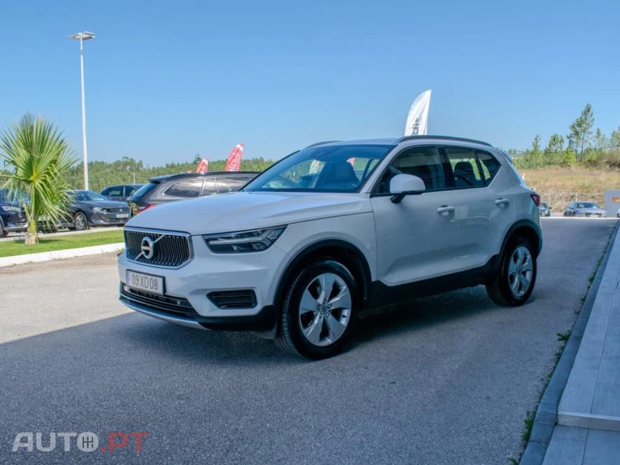 Volvo XC40 2.0 D3 Momentum
