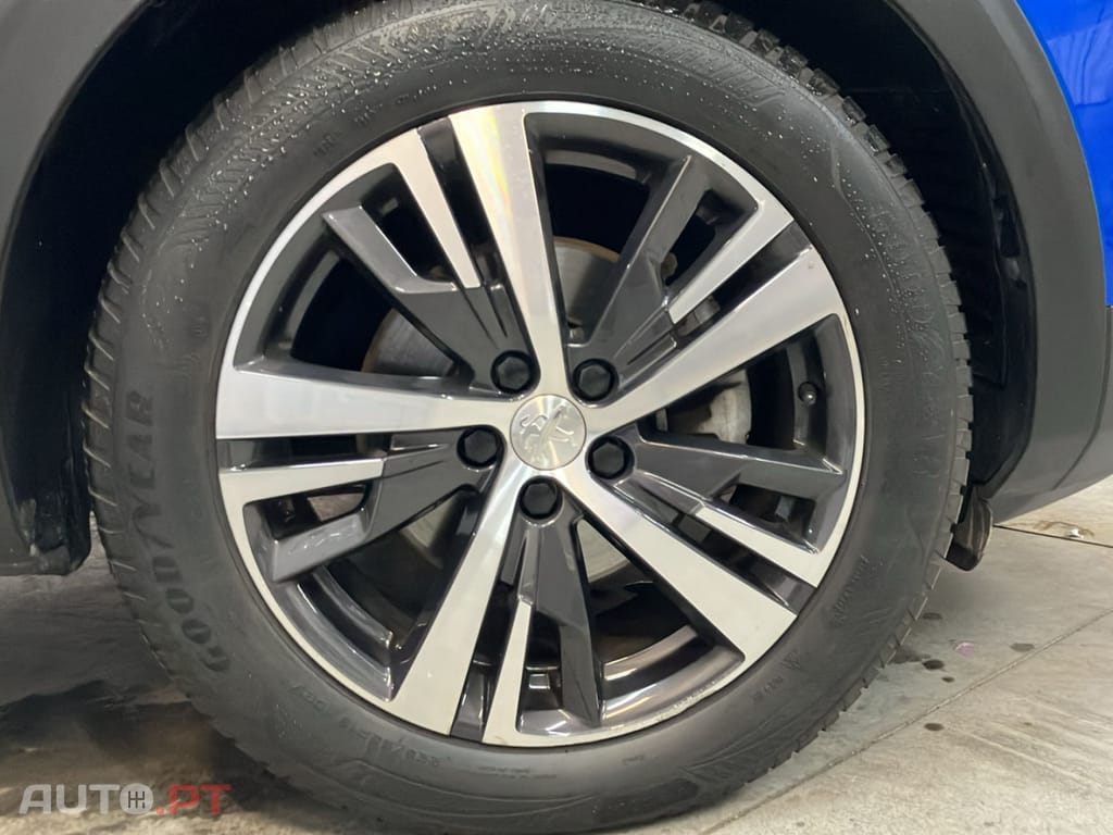 Peugeot 3008 1.2 PureTech Allure EAT8