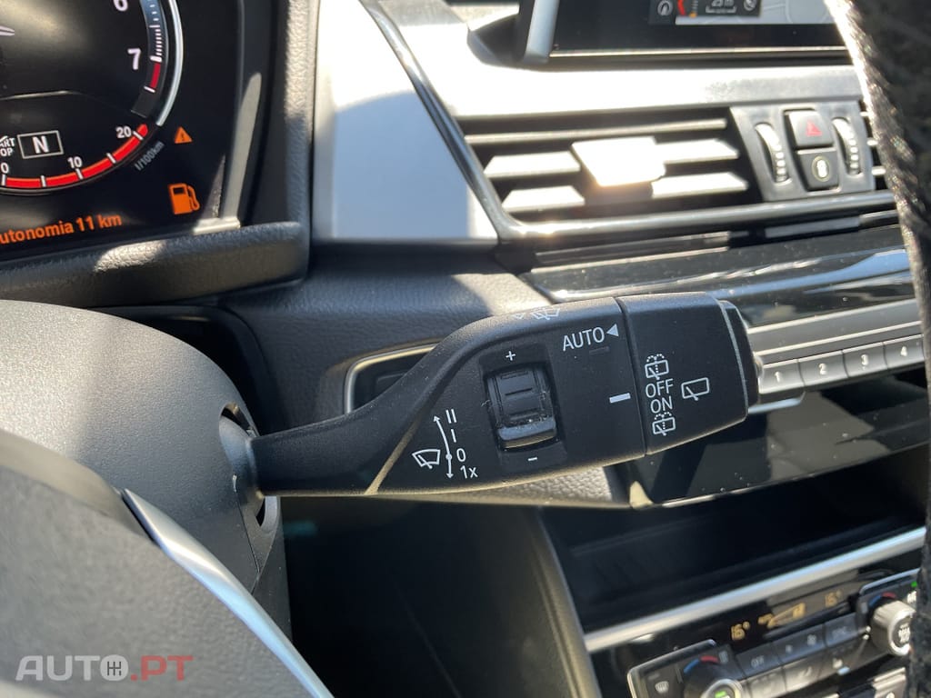 BMW 216 i 7L