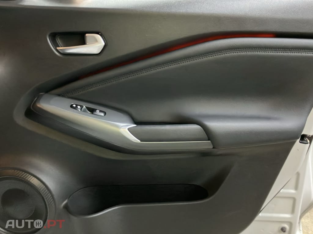 Nissan Juke 1.0 DIG-T 114 N-Connecta