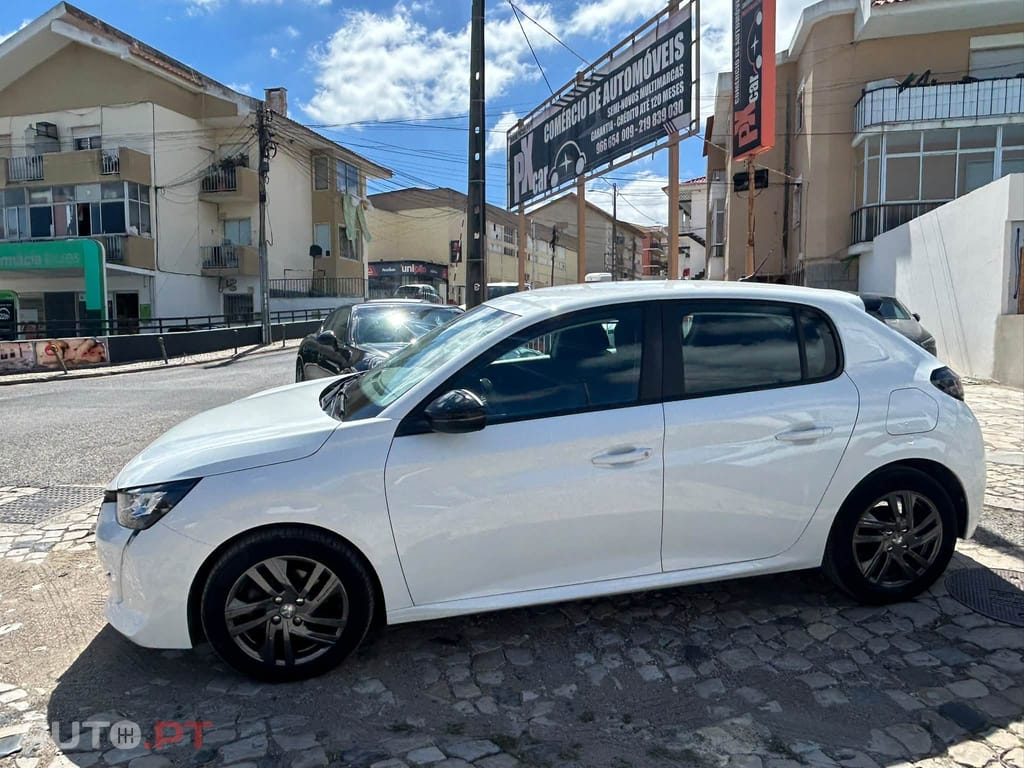 Peugeot 208 1.2 Pure Tech Style- Gasolina