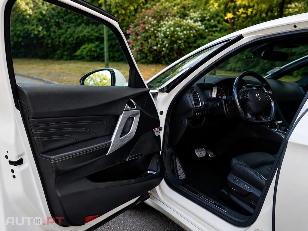 Citroen DS5 2.0 HDi Hybrid4 Sport Chic CMP6
