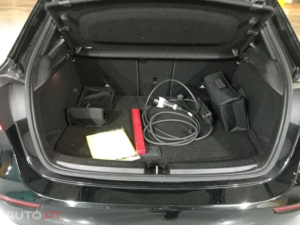 Mercedes-Benz A 250 e Style Plus