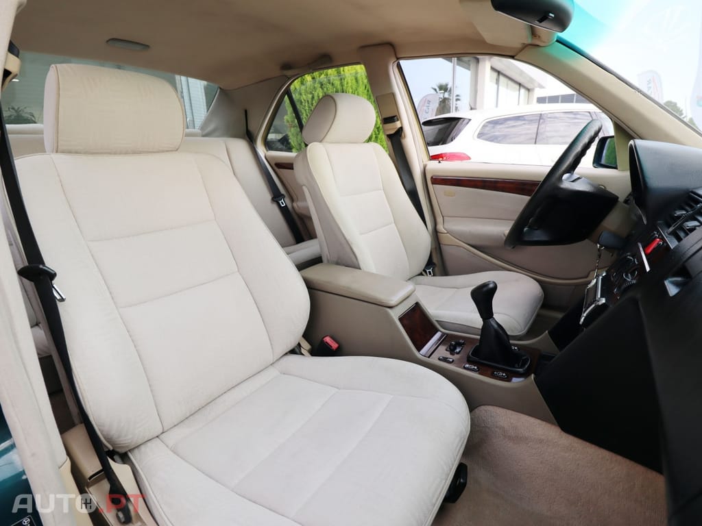 Mercedes-Benz C 220 D Classic