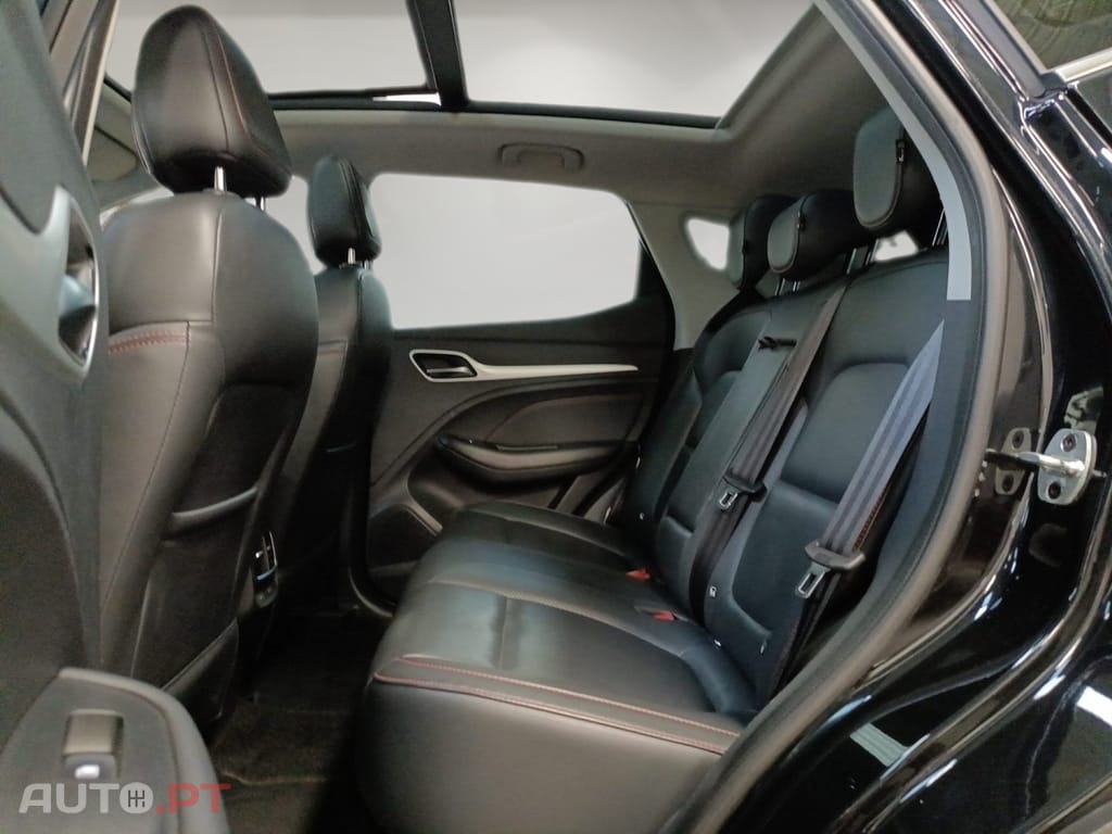 MG ZS EV 72.6 kWh Luxury