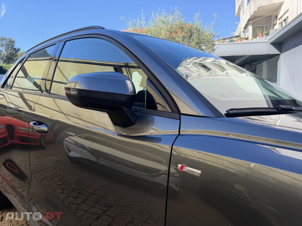 Audi Q3 45 TFSIe S line S tronic