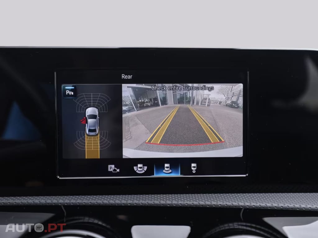 Mercedes-Benz A 250 I.V.A DEDUTIVEL 