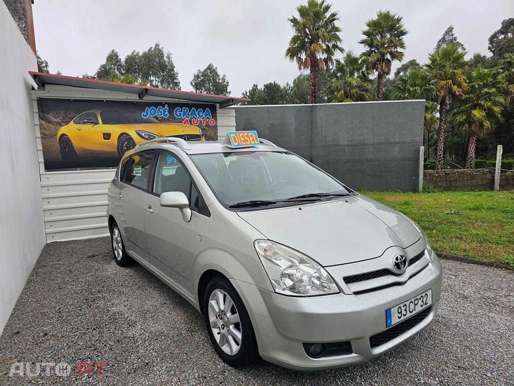 Toyota Corolla Verso 2.2 D-4D