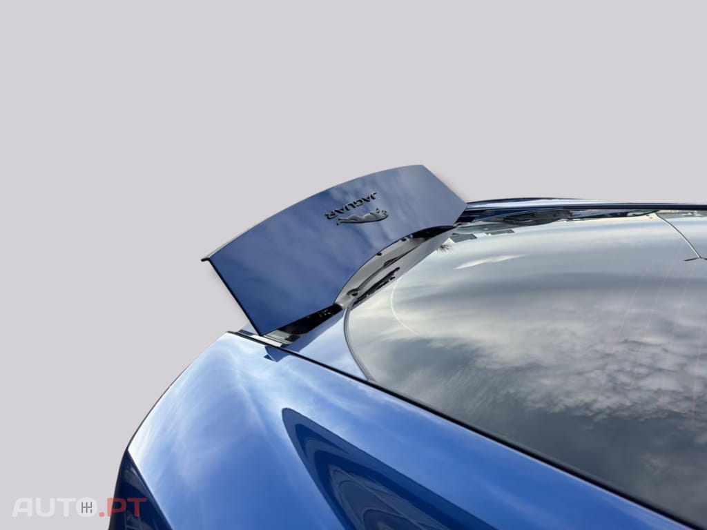 Jaguar F-Type P300 R-Dynamic