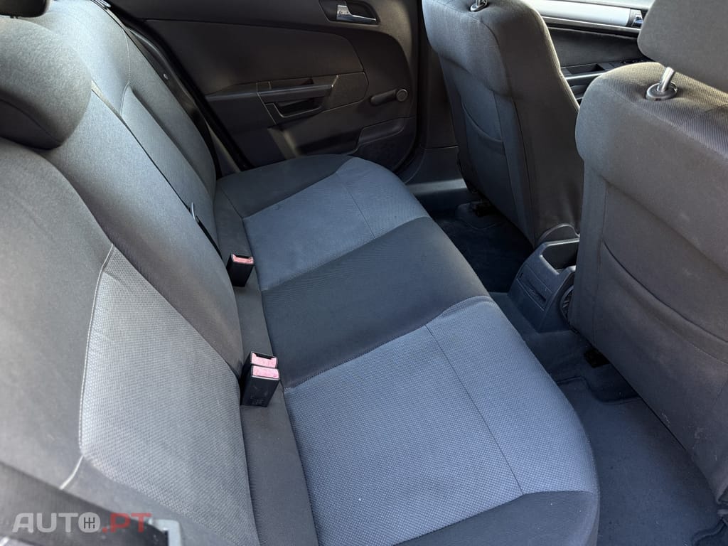 Opel Astra 1.4 Enjoy