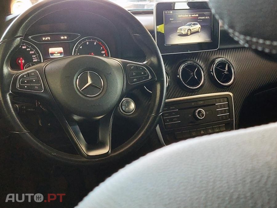 Mercedes-Benz GLA 180 Urban