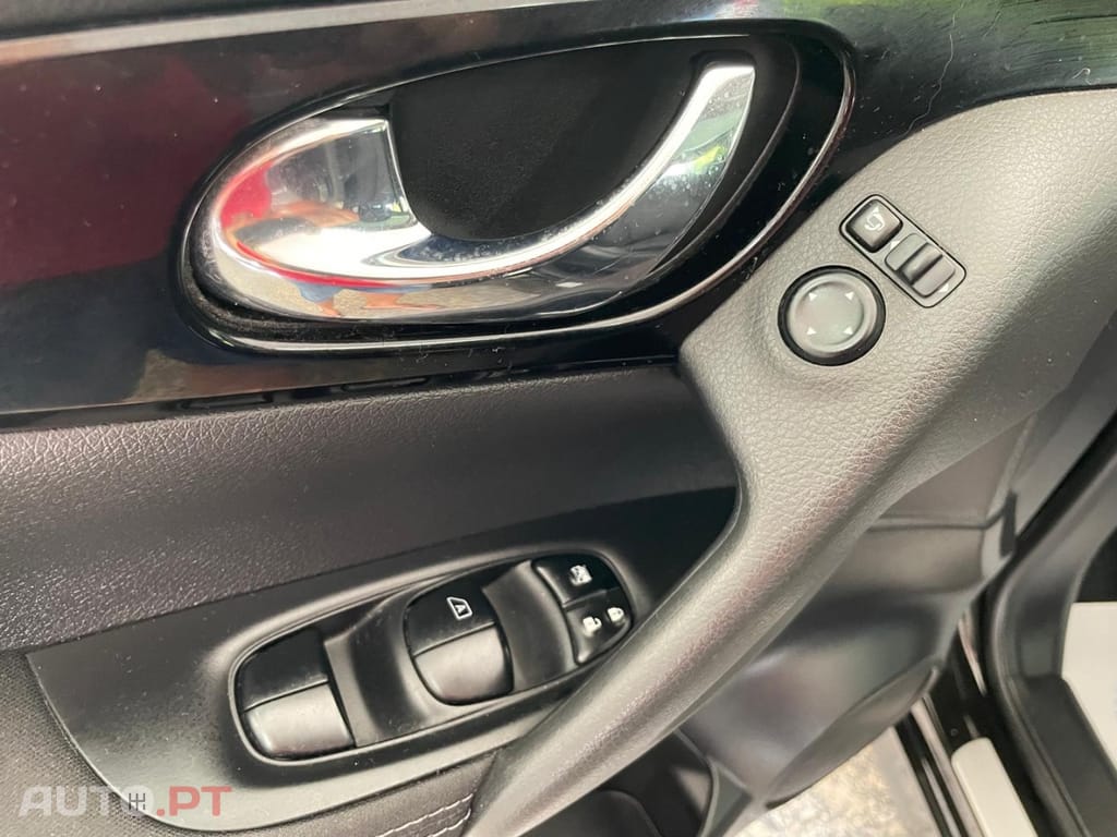 Nissan Qashqai 1.5 dCi N-Connecta 18 RS+PS