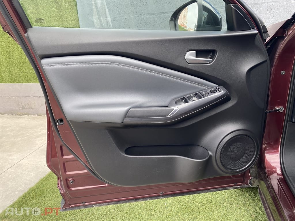 Nissan Juke 1.0 DIG-T N-Connecta